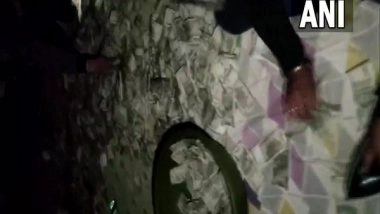 India News | MP: I-T Officials Conduct Search at Liquor Businessman Shankar Rai's House, Seizes Rs 8 Crore Cash, 3 Kilograms of Gold