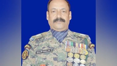 India News | Dilip Malik, Deputy Comdt of West Bengal Sector CRPF to Be Conferred with Shaurya Chakra