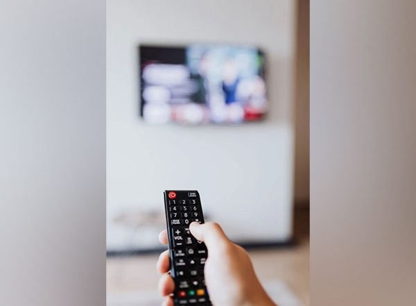 Health News | Research: Watching TV for Longer Hours Linked to Potentially Fatal Blood Clots
