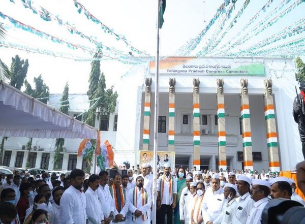India News | Hyderabad: Telangana Congress Chief Revanth Reddy Unfurls National Flag on 73rd Republic Day