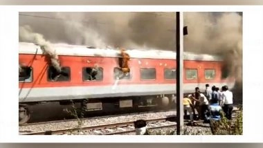 India News | Fire Breaks out in Pantry Car of Gandhidham-Puri Express Train, No Injuries Reported