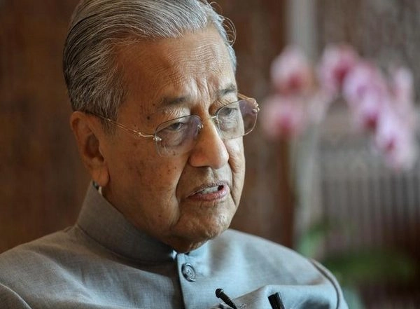 World News | Former Malaysian PM Mahathir Mohammed Hospitalised