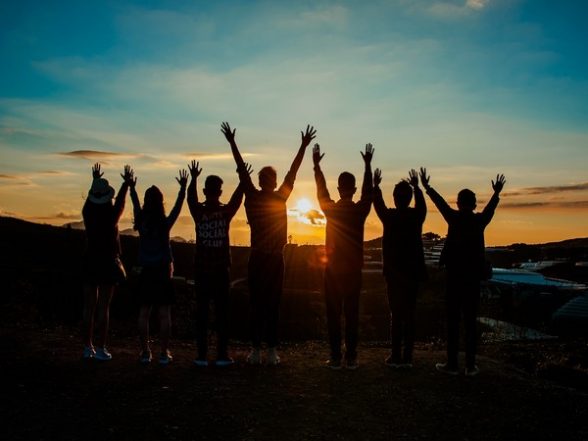 Lifestyle News | Research Finds Universal Sex Differences Appear in Teens' Career Aspirations - Vimarsana News