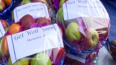India News | COVID Patients in Kolkata Given Fruit Basket with 'Get Well Soon' Message from Mamata Banerjee