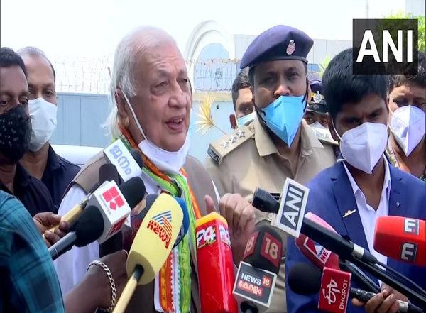 India News | Asked Vice-Chancellor to Convene Syndicate Meeting but He Didn't Do So, Says Kerala Governor