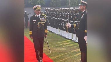 India News | VS Pathania Takes over as Coast Guard Chief, Receives Guard of Honour