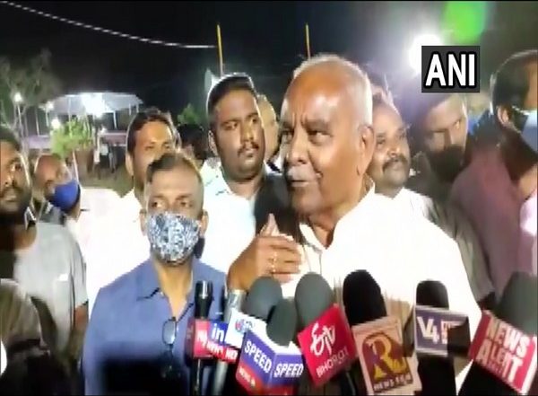 Karnataka Minister Umesh Katti Refuses To Wear Mask Amid COVID-19 Spread, Says ‘It Is My Decision’