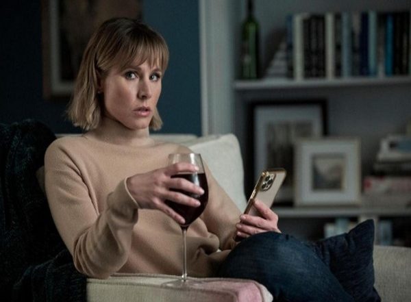Entertainment News | Kristen Bell Reacts to Fan's Awkward Experience of Watching Her Sex Scene with Family