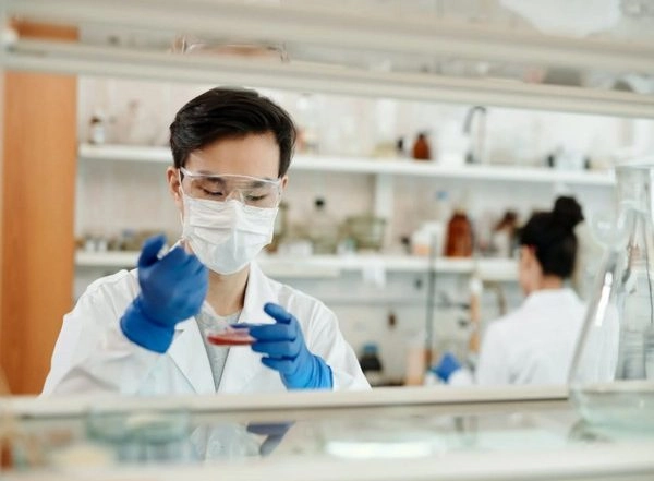 Lifestyle News | Research Reveals Gender Bias in Lab Groups Not Rooted in Personal Preference