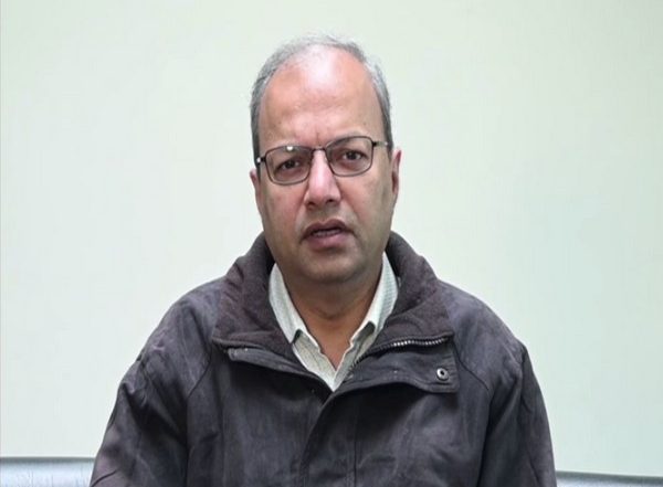 India News | COVID-19: Third Wave Has Reached Its Peak in Delhi, Mumbai, Kolkata, Says IIT Prof