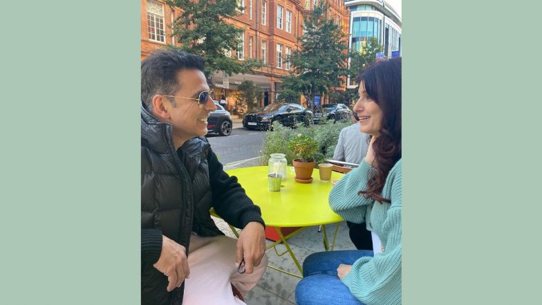 Akshay Kumar Celebrates ‘21 Years of Adventure’ With Wife Twinkle Khanna!