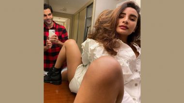 Rajkummar Rao Shares a Hot Mirror Selfie With Wifey Patralekhaa and It’s a Must See! (View Pic)