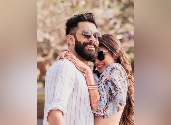 Entertainment News | Mouni Roy Stuns in Golden Lehenga on Sangeet Night, Green Dress for Pool Brunch