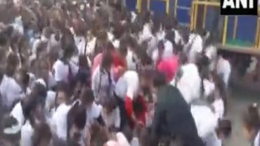 India News | Stampede-like Situation Develops at Congress' 'Ladki Hoon, Lad Sakti Hoon' Marathon in UP's Bareilly