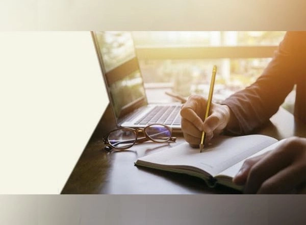 Business News | Invest Smartly in Bajaj Finance FDs in 2022 to Build an Emergency Fund