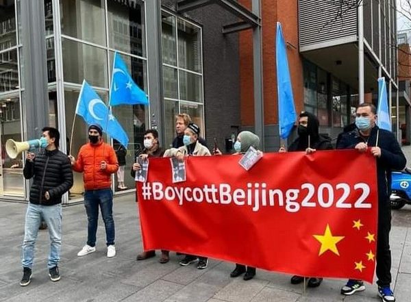 World News | Uyghur Groups Stage Protest in Belgium Against China's Human Rights Violations, Calls to Boycott Beijing Olympics