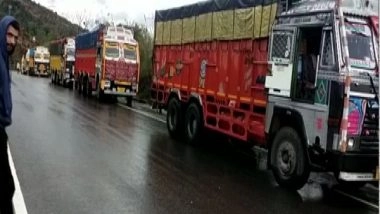 India News | Jammu-Srinagar Highway Remains Closed Amid Snowfall, Landslides