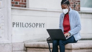 Lifestyle News | New Study Analyses How Students Learn when They Double the Speed of Class Videos