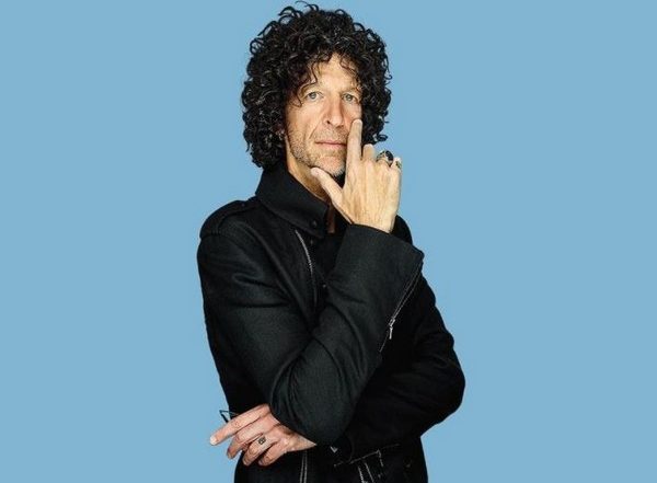 Howard Stern Says US Hospitals Should Not Admit People Who Aren't Vaccinated for COVID-19