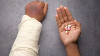 Health News | Study Finds Metal Pins No Better Than Plaster Cast for Broken Wrists