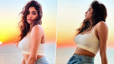 Janhvi Kapoor Oozes Sensuality as She Poses in a Bra Top Paired With Denim Shorts in Latest Sunset Pictures!