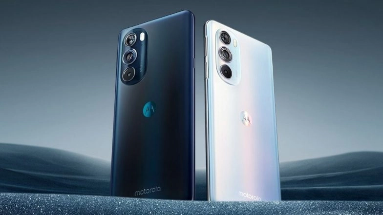 Moto Edge 30 Pro Leaked Renders Reveal Triple Rear Cameras, Punch-Hole Display & More