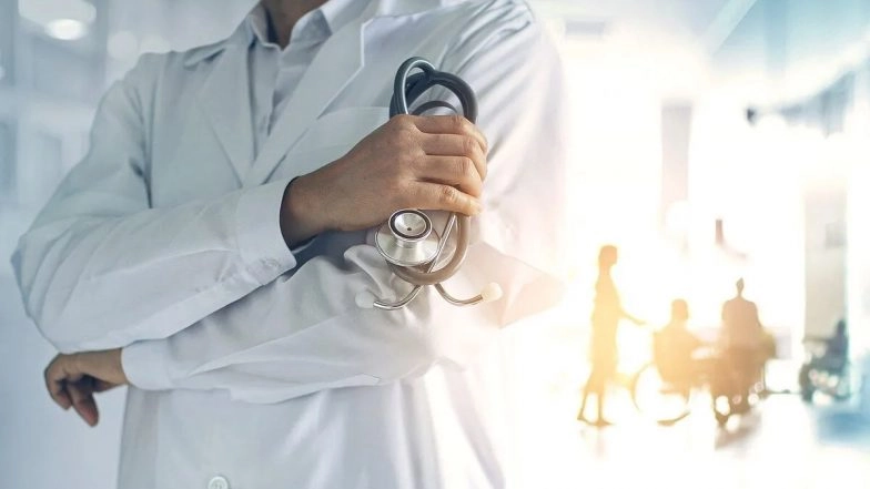 Hippocratic Oath May be Replaced by Charak Shapath At Medical Colleges in India