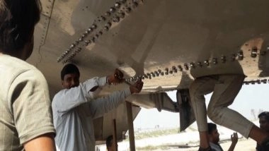 India News | Old Aeroplane Turned into a Restaurant on Ghaziabad Expressway