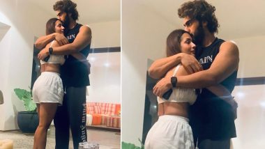 Valentine’s Day 2022: Arjun Kapoor Kisses Malaika Arora on Her Forehead As She Captions This Cosy Snap As ‘Mine’!