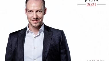 Business News | Dr Corrie J Block Makes His Way to the Global Icons 2021