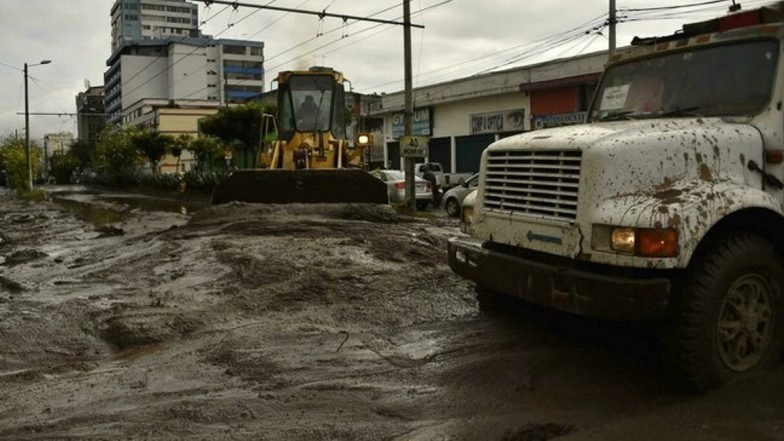 At Least 24 Dead, 48 Injured After Hillside Collapse in Quito