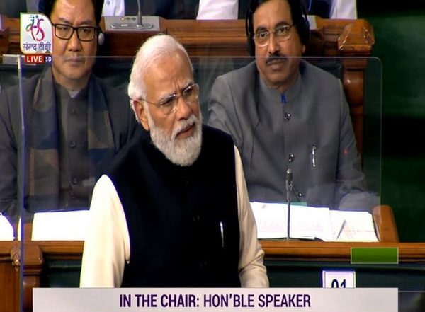 PM Narendra Modi Address in Parliament: Congress Crossed All Limits, Committed 'Paap' for Pushing Migrant Labourers into Difficulties During COVID-19 First Wave