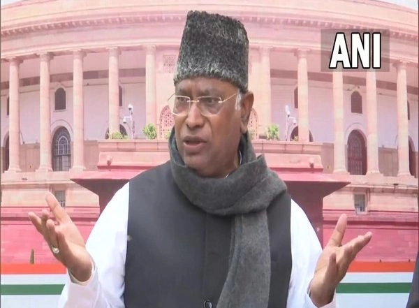 India News | Budget Only for Rich, Has Nothing for Poor: Congress' Mallikarjun Kharge