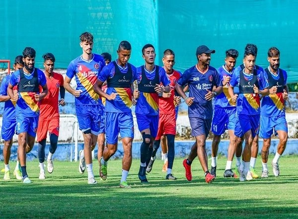 Sports News | ISL: East Bengal Performance is Much Better Than the Results, Says Coach Rivera