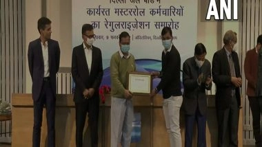 India News | Effect of Decision Will Be Echoed Across Country: Kejriwal Hands over Permanent Service Certificate to Contractual Employees