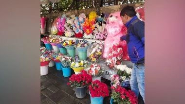 Lifestyle News | Are Local Florists' Shops in Delhi Flourishing Amid Valentine's Week 2022?