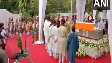 India News | Rahul Bajaj Cremated with Full State Honours in Pune