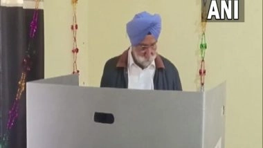 India News | Punjab Polls: Deputy CM Randhawa Visits Gurudrawa, Prays for Success of Party