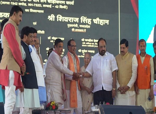 India News | Gadkari Lays Foundation Stones of 11 NH Projects for 'smooth Transportation of Pilgrims, Tourists' in Ujjain