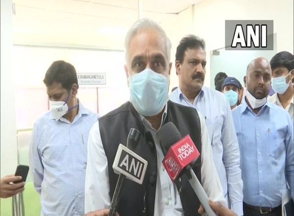 India News | MEA Establishes 4 Locations in Hungary, Poland, Slovak Republic, Romania for Evacuation of Indian Citizens from Ukraine