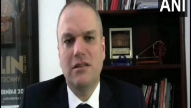 World News | Ukraine Crisis: EU Countries Supporting Ukraine with Providing Weapons, Other Help, Says Poland Envoy