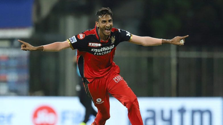 Royal Challengers Bangalore Squad for IPL 2022: Shahbaz Ahmed Sold to RCB for INR 2.4 Crore at Mega Auction