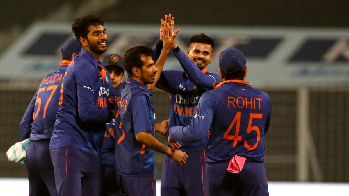 India vs Sri Lanka 2nd T20I 2022 Preview: Likely Playing XIs, Key Battles, Head to Head and Other Things You Need to Know About IND vs SL Cricket Match in Dharamshala | 🏏 LatestLY
