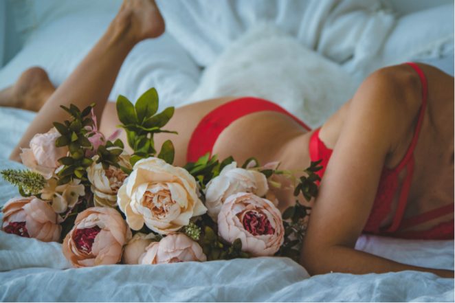 Bf Xxx Sexi Video - Hot Rose Day Images, Sexy Messages & Dirty Pick-Up Lines: Sensuous WhatsApp  Shayaris, Naughty Greetings and Wallpapers To Kickstart Valentine Week 2022  in the Steamiest Way Possible | ðŸ™ðŸ» LatestLY