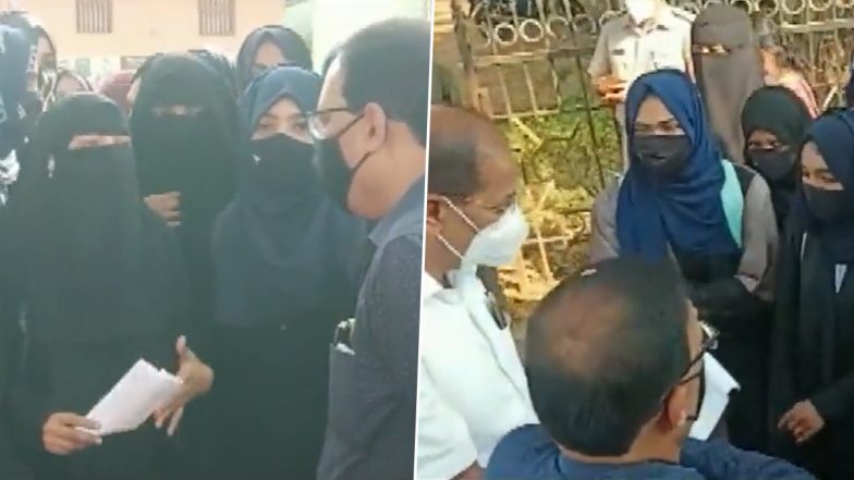 Udupi Hijab Row: Students Wearing Hijab Denied Entry at Bhandarkars’ College in Karnataka (Watch Video)