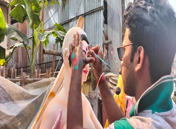 India News | COVID Gloom: Low Key Saraswati Puja, Idol Makers See Slump in Sales