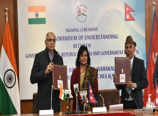 World News | India, Nepal Sign MoU on Construction of Motorable Bridge over Mahakali River