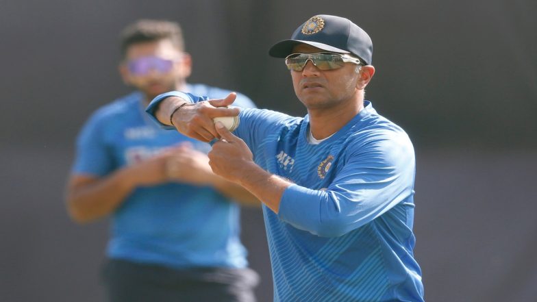 Rahul Dravid Celebrates Anil Kumble's 10 Wicket Haul by Bowling in the Nets Ahead of IND vs WI 2nd ODI 2022 (See Pics)