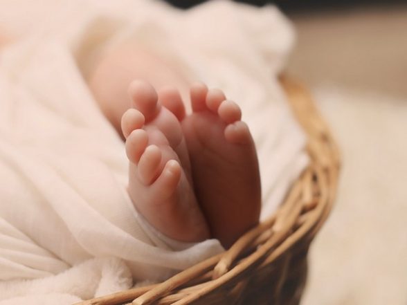 Health News | Study Finds Antibiotics After Birth Affects Gut Microbes of Babies