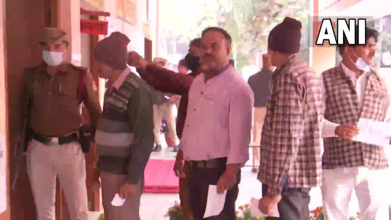 Uttar Pradesh Assembly Elections 2022: 54.53% Voter Turnout Recorded in Fifth Phase of Polling